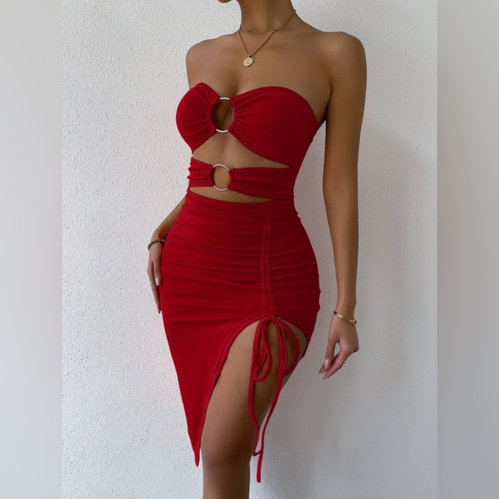 Ring Linked Ruched Leg Slit Mini Dress